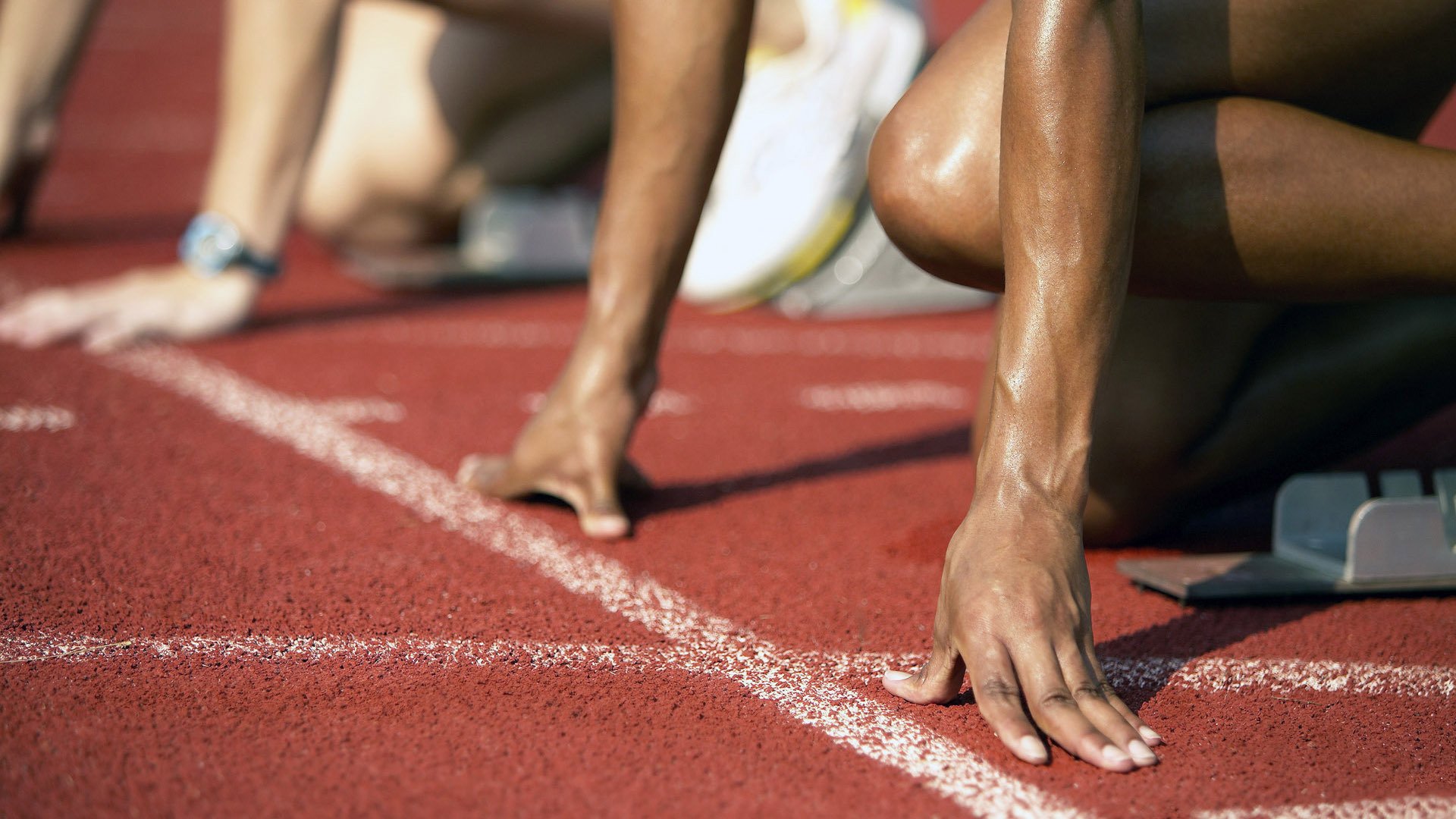 冠军球队球员参与运动康复志愿服务传递关爱理念,篮球运动员康复训练