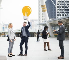 开云电竞账号入口-城市赛事临时医疗队伍专业护航，赢得市民一致好评